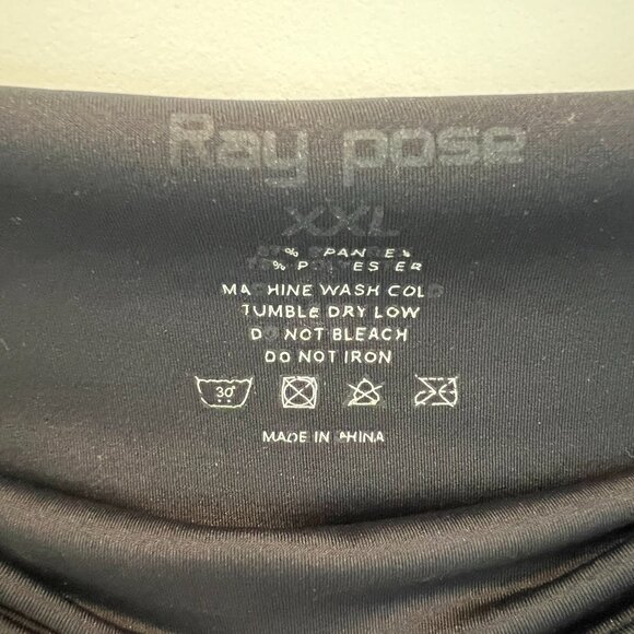 Ray Pose Capri Leggings - Picture 6 of 6